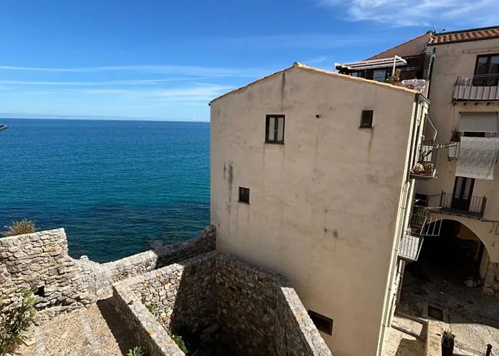 House Nonna Pina * Cefalu